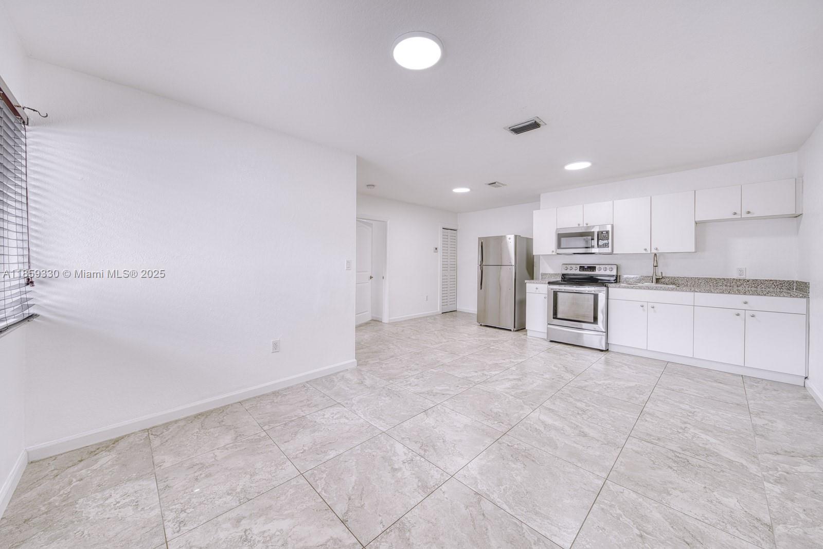 720 NE 1st Pl 2