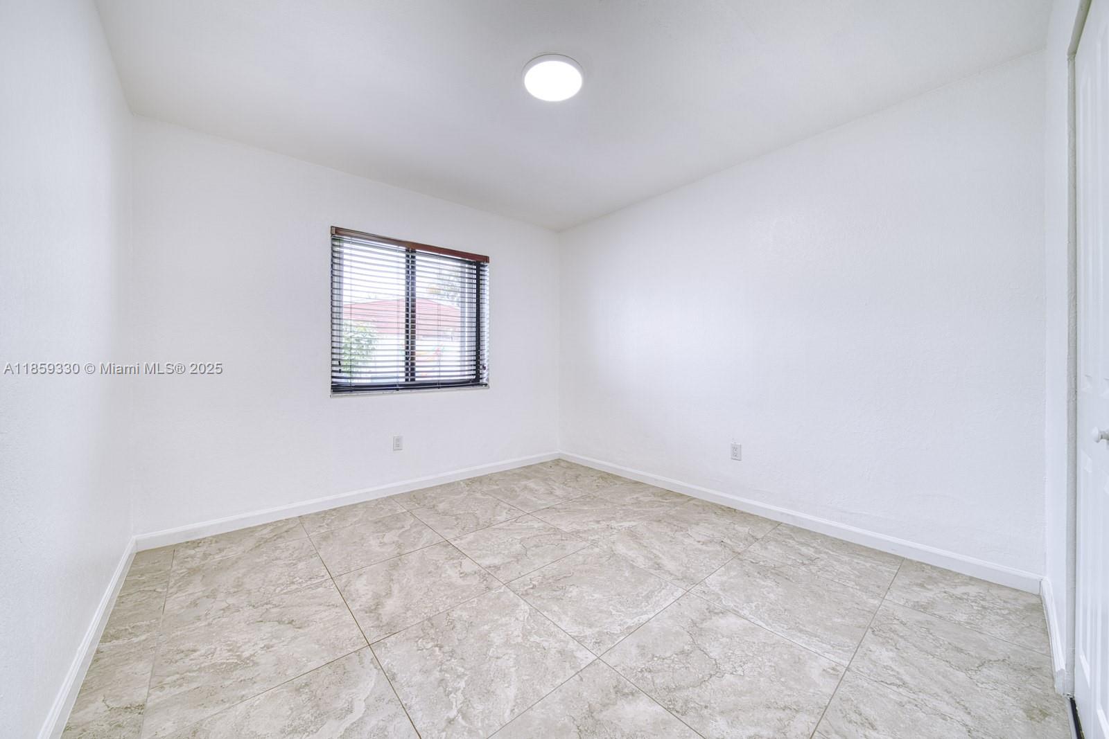 720 NE 1st Pl 2