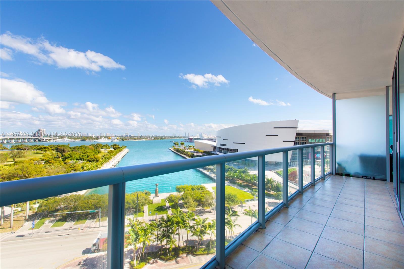 888 Biscayne Blvd #1010, Miami FL 33132