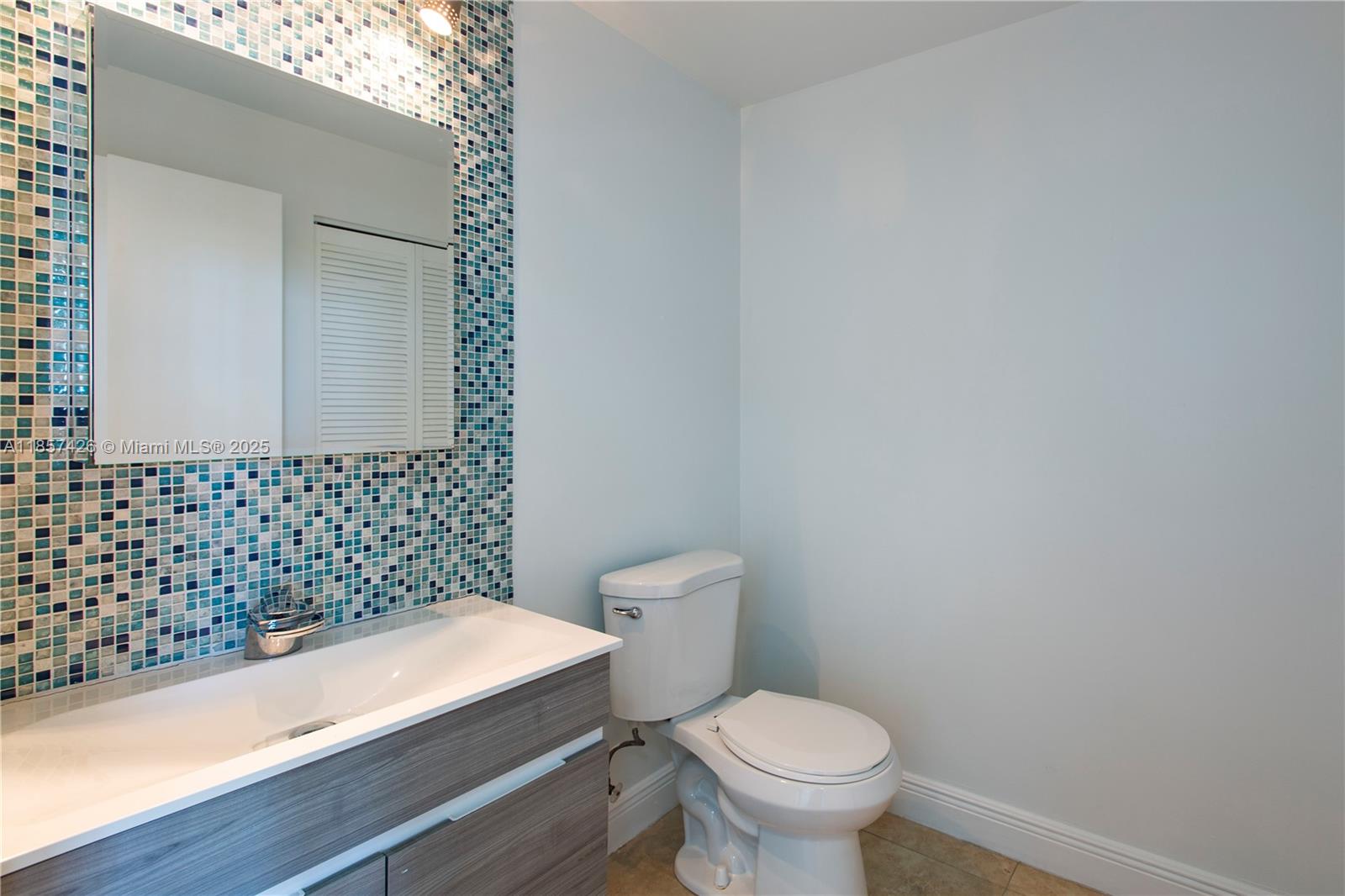 888 Biscayne Blvd #1010, Miami FL 33132