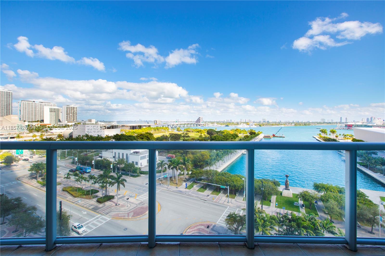 888 Biscayne Blvd #1010, Miami FL 33132
