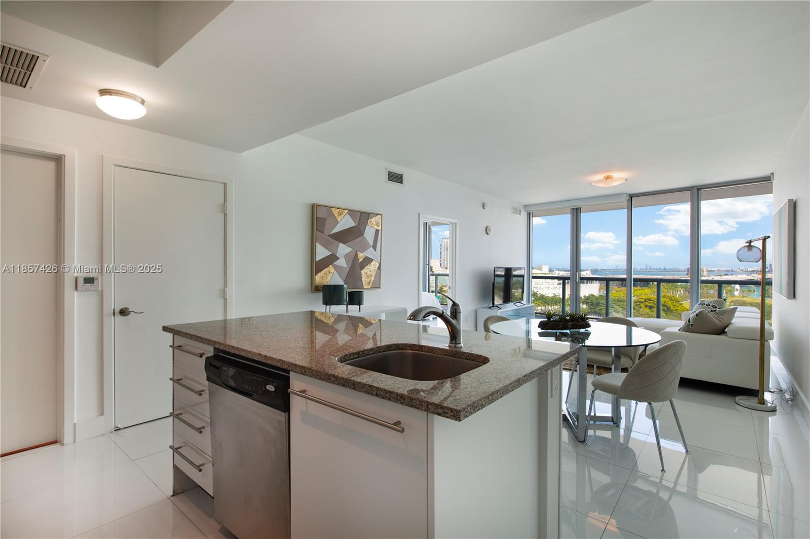 888 Biscayne Blvd #1010, Miami FL 33132