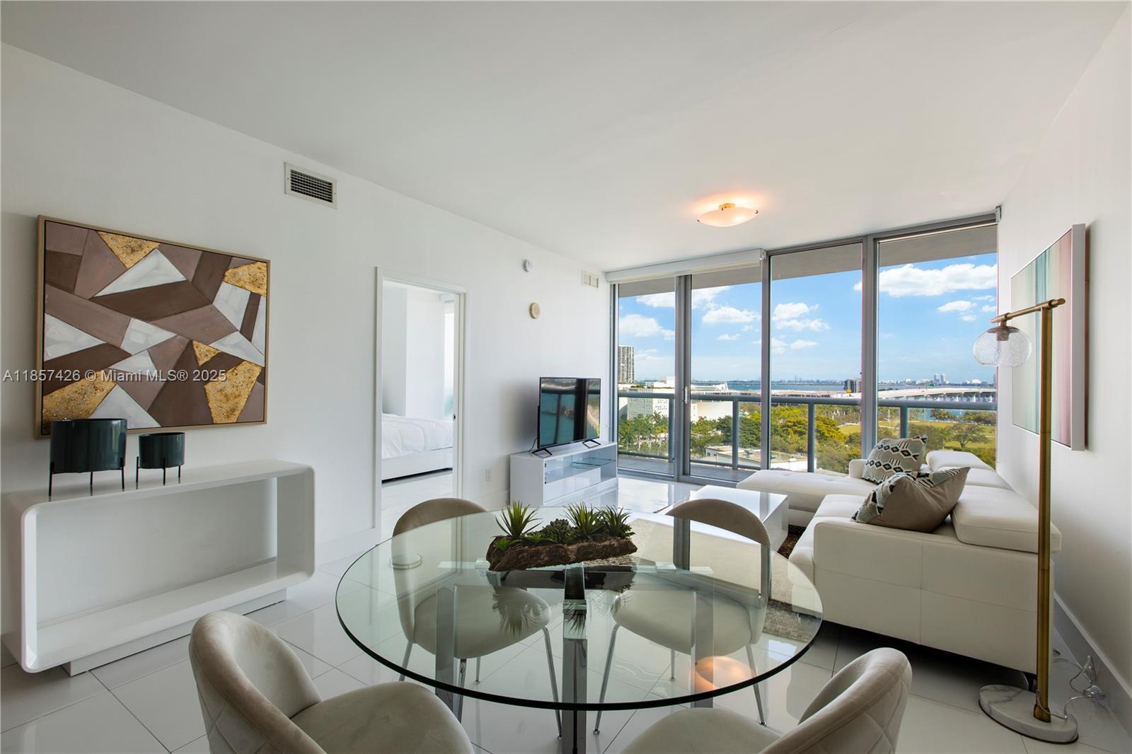888 Biscayne Blvd #1010, Miami FL 33132