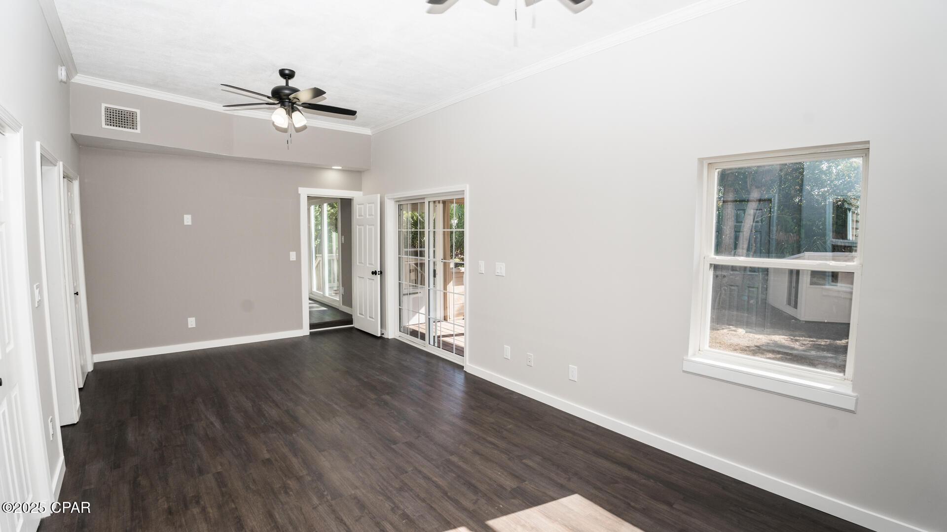 Image 14 For 1310 Buena Vista Boulevard