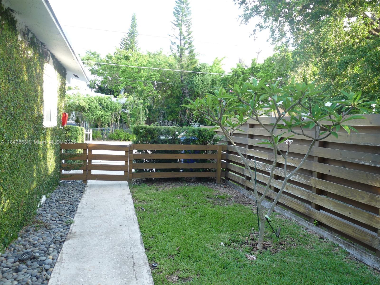 Property photo # 6