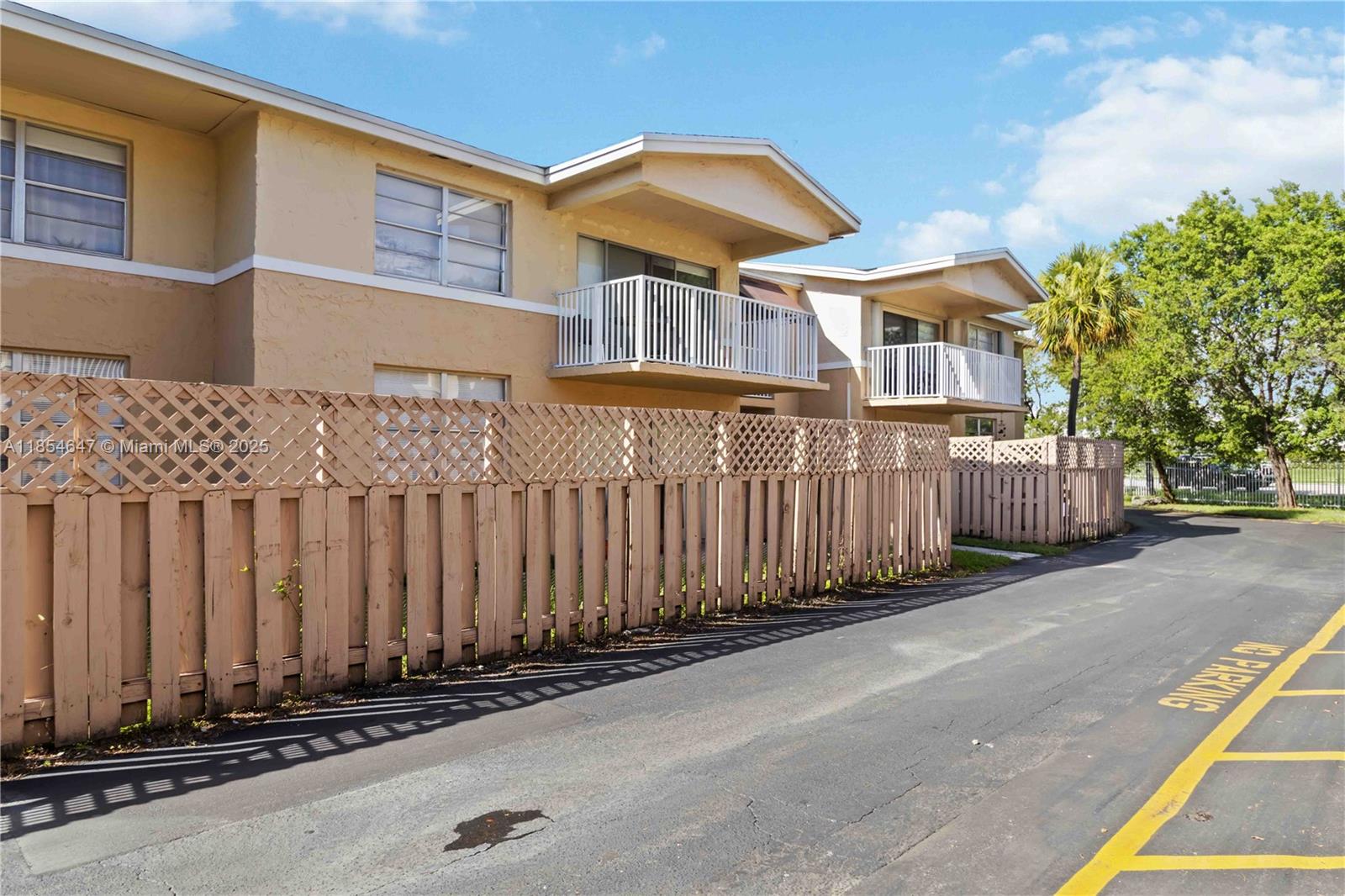 4140 NW 79th Ave 1B #1B Doral FL