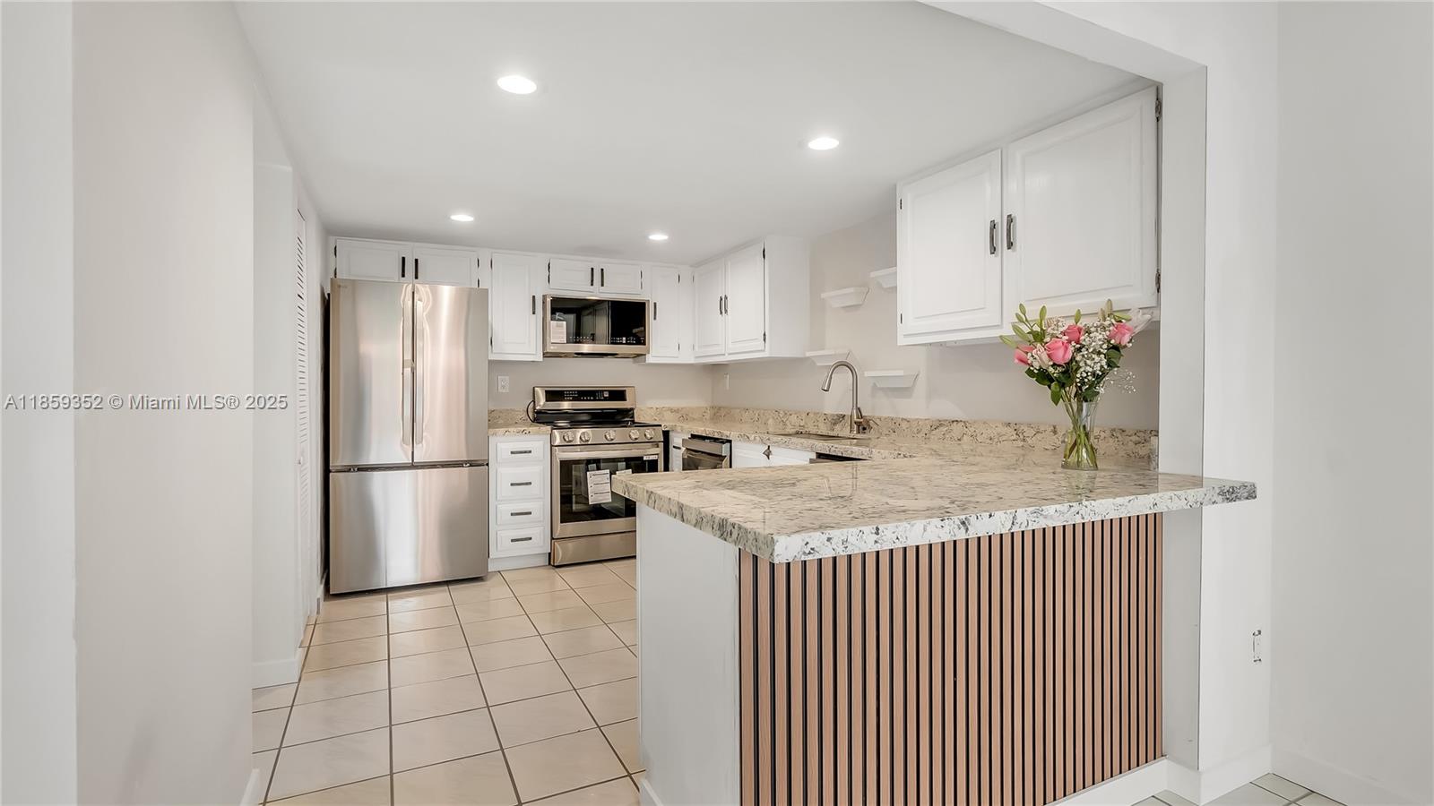 Property photo # 9