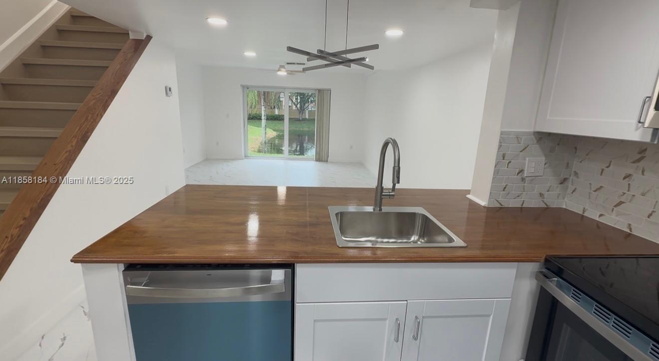 Property photo # 9