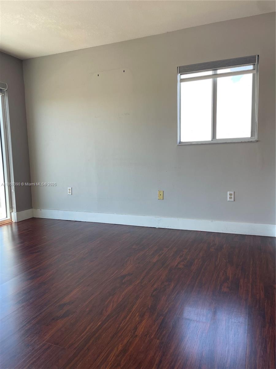 1475 SW 8th St 403