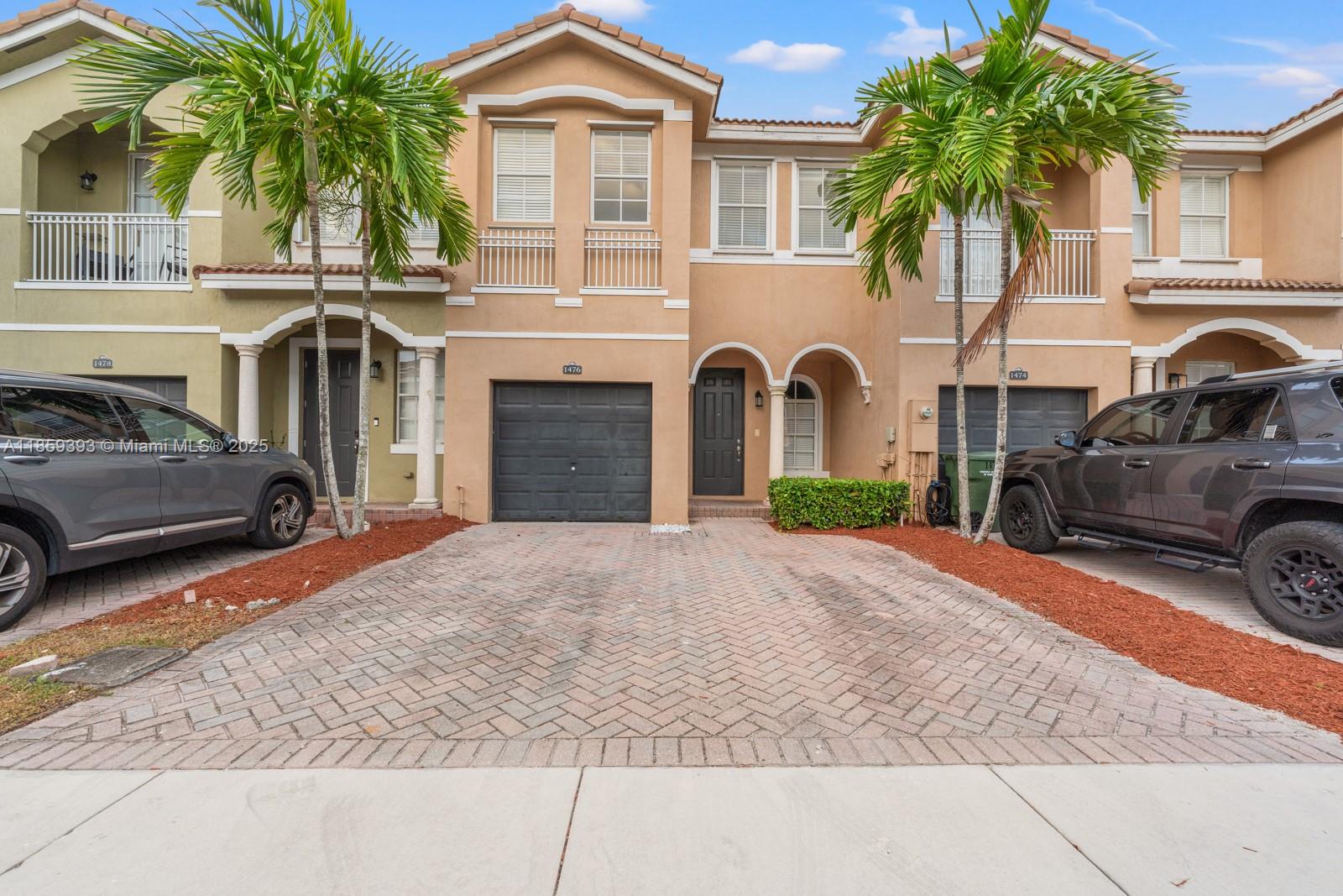 Price to sell!  Beautiful, huge 4 bedroom 2.5 bath unit in a gated community with large patio and attached garage.  Recently updated kitchen, white quartz countertops, updated white cabinets, stainless steel appliance package, backsplash.  Updated vinyl plank flooring.

Unit contains a brand new AC unit, storage room, walk in closets and community amenities include pool, clubhouse with gym and BBQ area.  No HOA approvals, low HOA fees ($239 / month) include cable and internet.