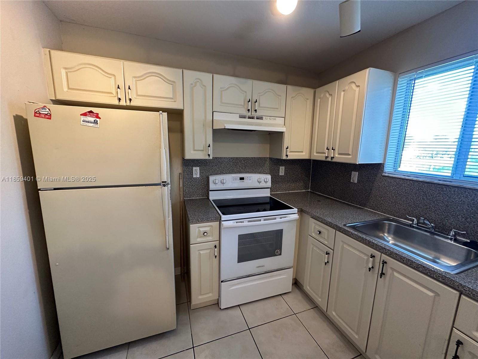 Property photo # 8