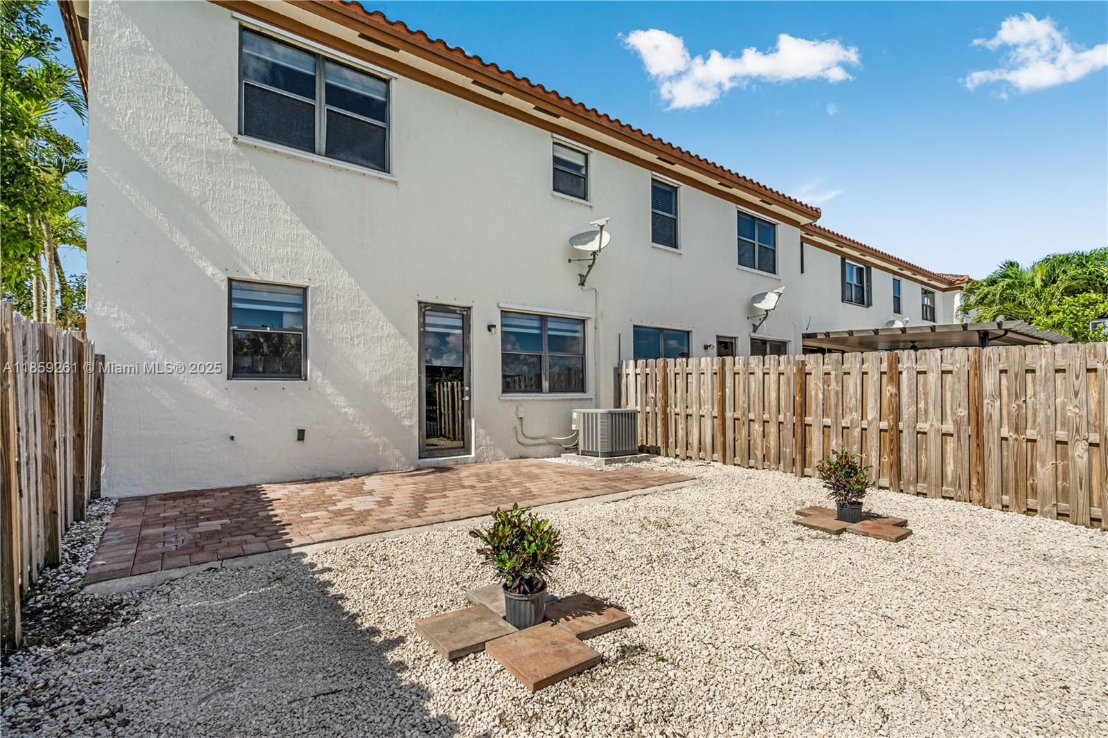 Property photo # 4