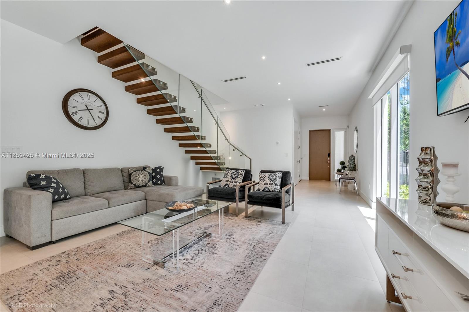 Property photo # 2
