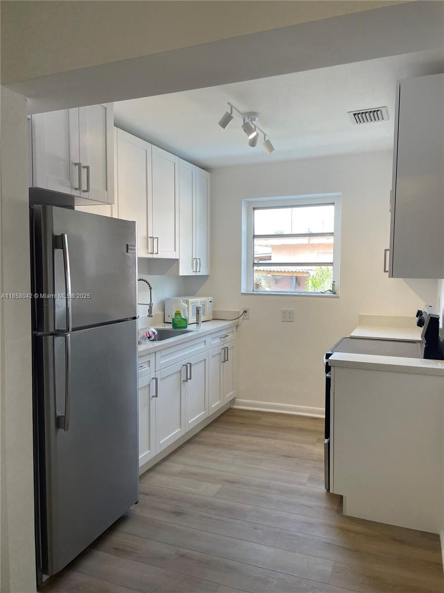 Property photo # 4