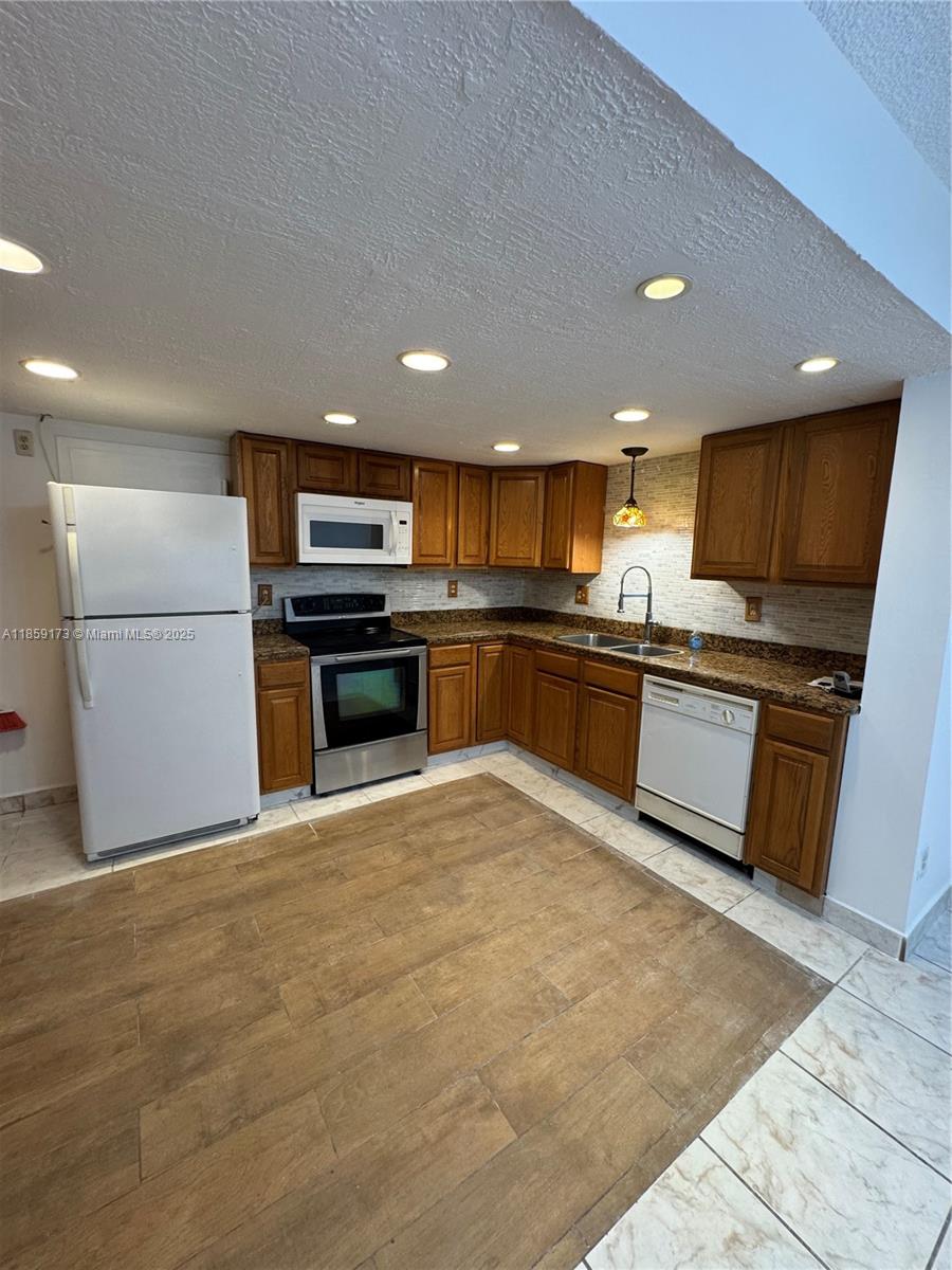 Property photo # 4