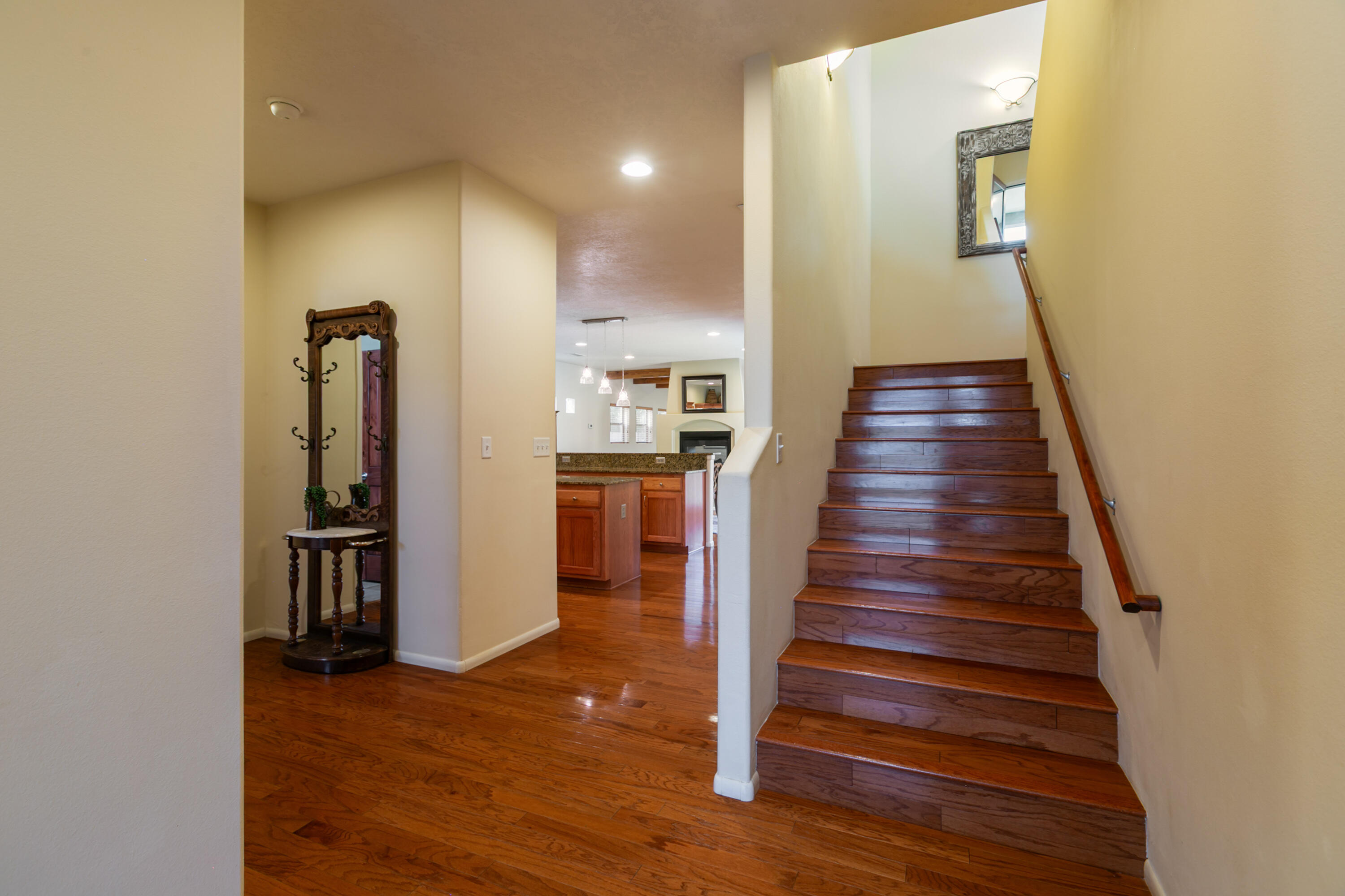 6209 ESCOVIEL Street NW 