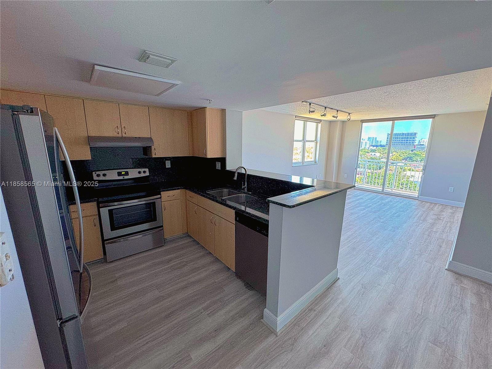 Property photo # 0
