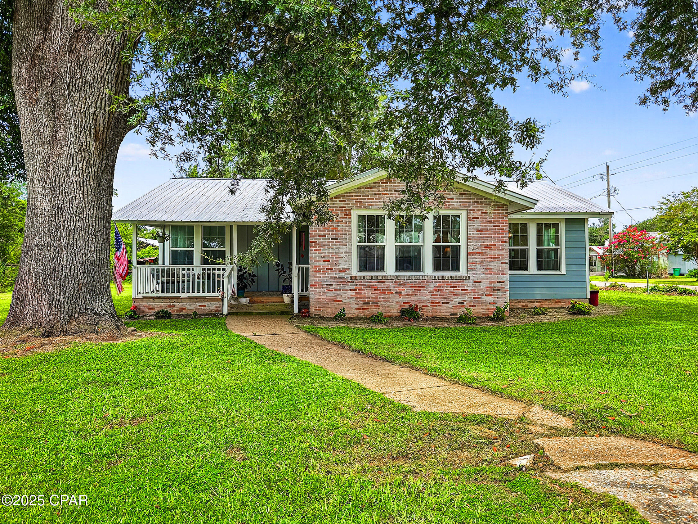 Details for 511 2nd Street, Wewahitchka, FL 32465