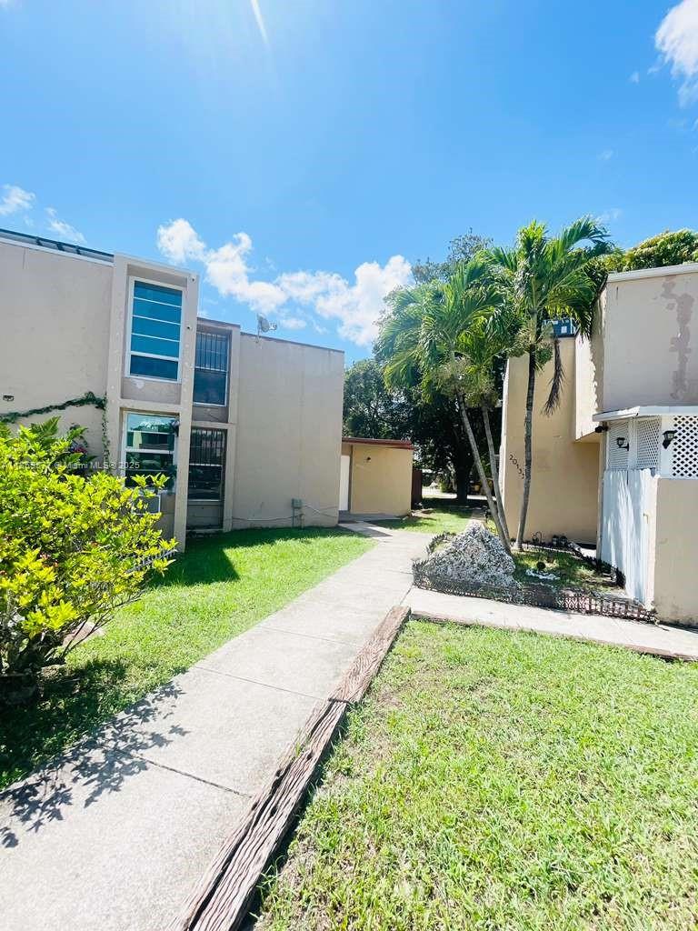 Property photo # 0