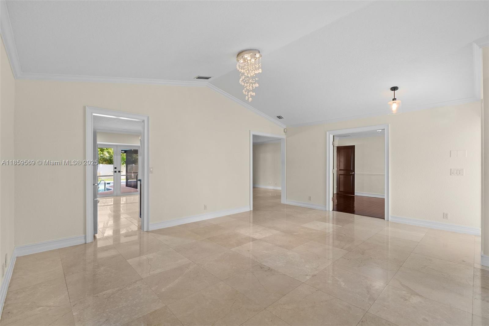 Property photo # 4