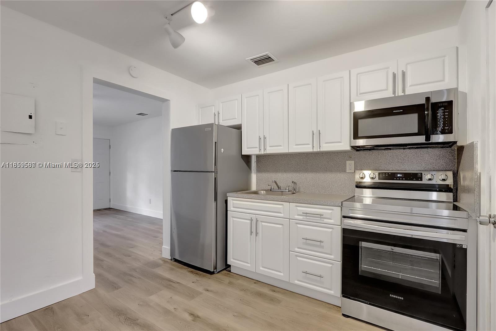 Property photo # 8