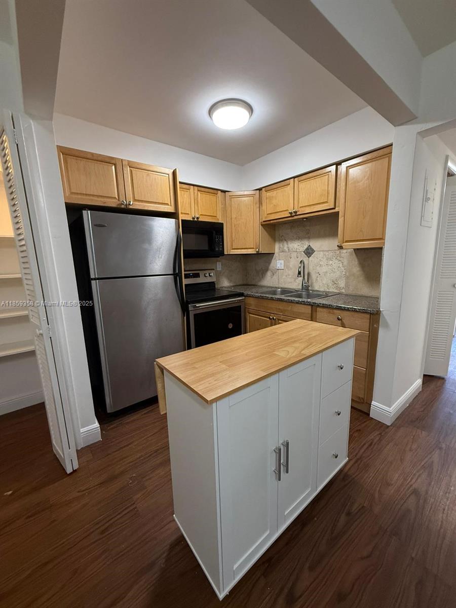 Property photo # 3