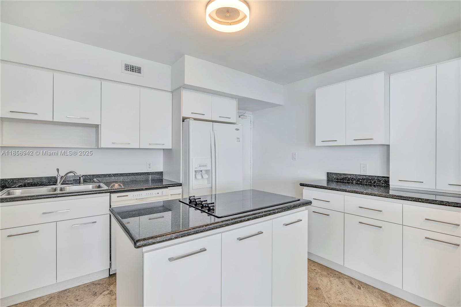 Property photo # 4