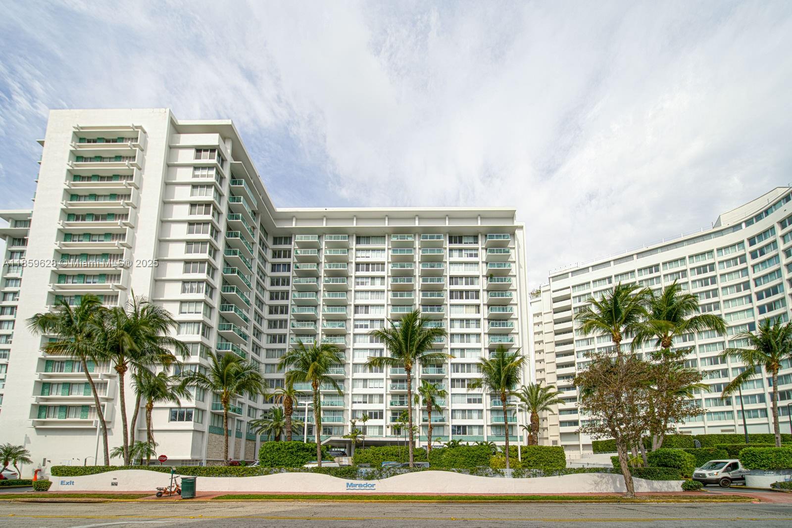 1000 West Ave 1423