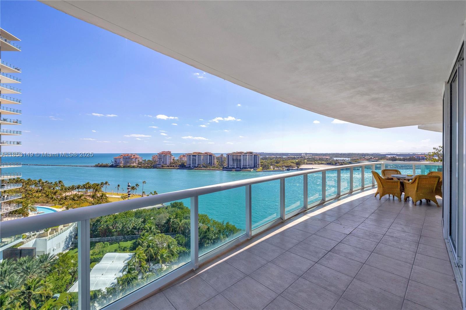 1000 S Pointe Dr #1505, Miami Beach FL 33139