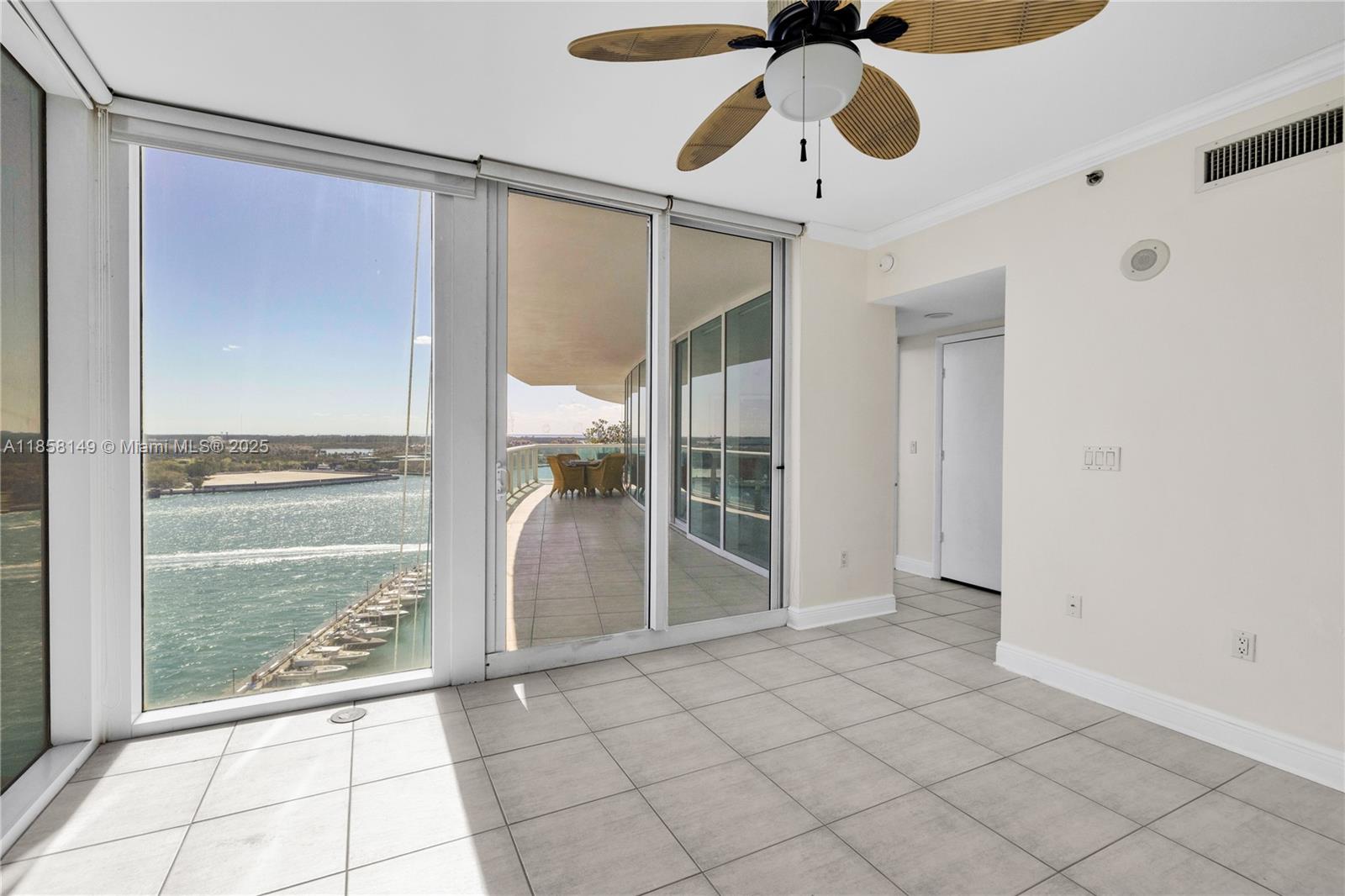 1000 S Pointe Dr #1505, Miami Beach FL 33139