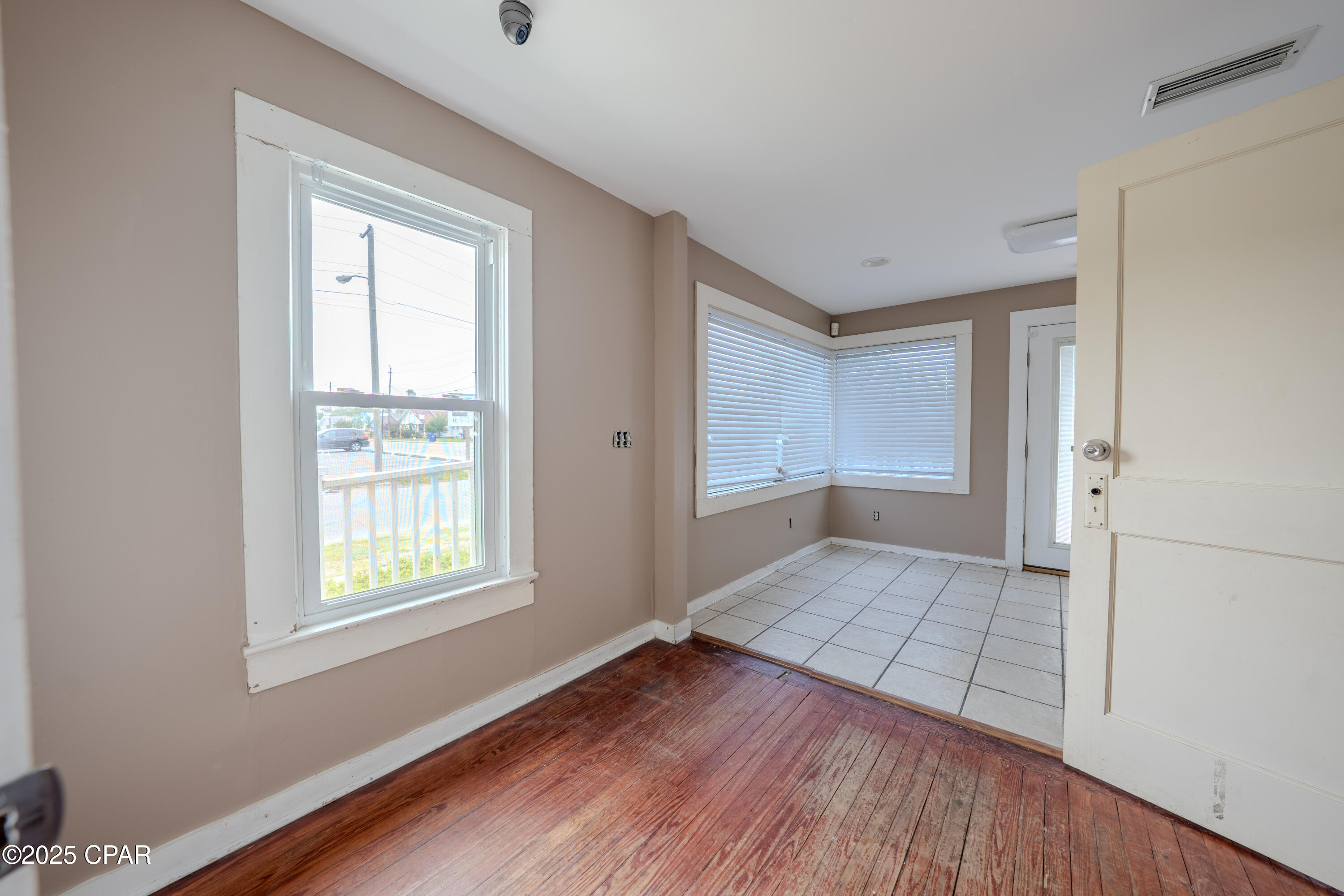 Image 14 For 757 Jenks Avenue