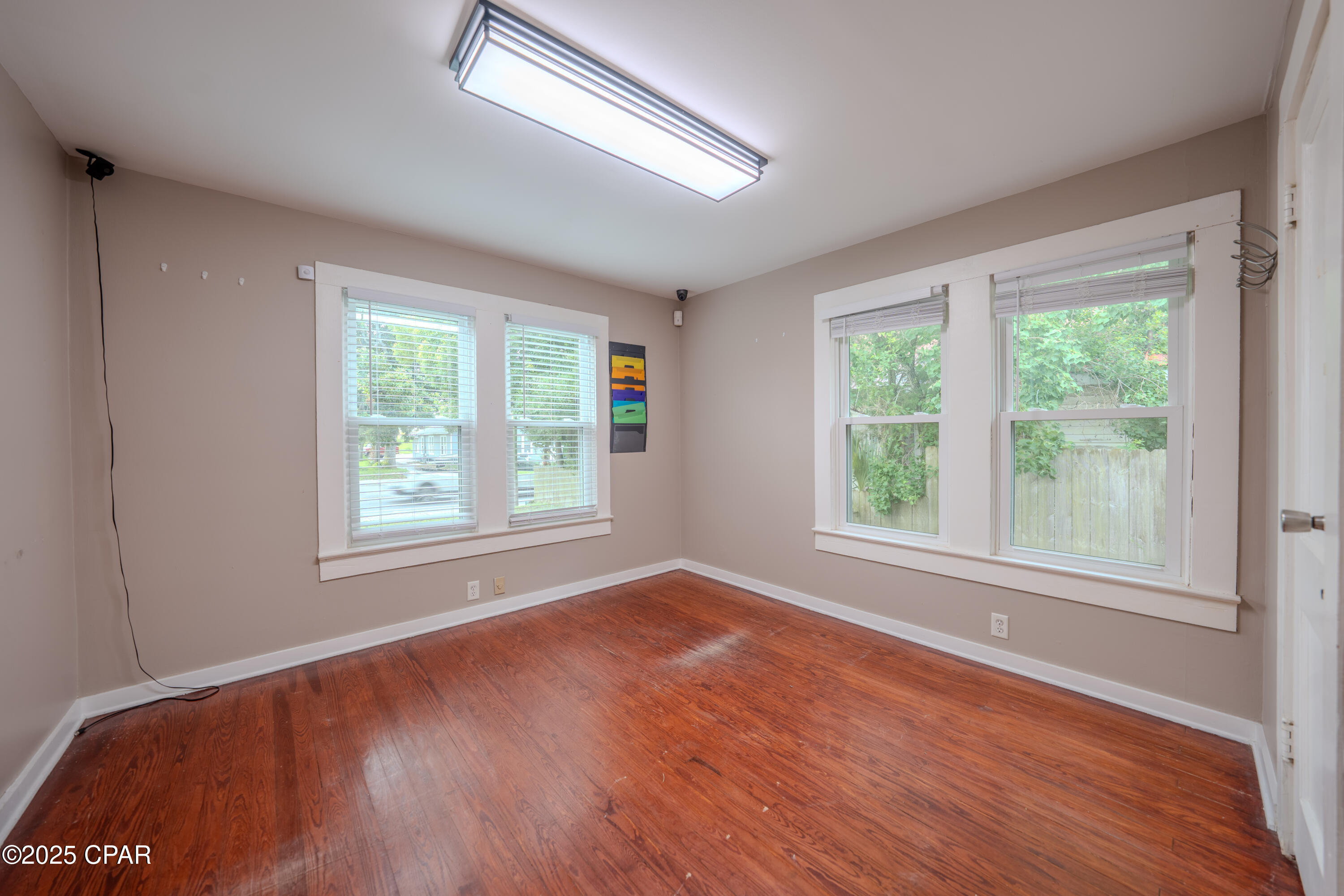 Image 21 For 757 Jenks Avenue