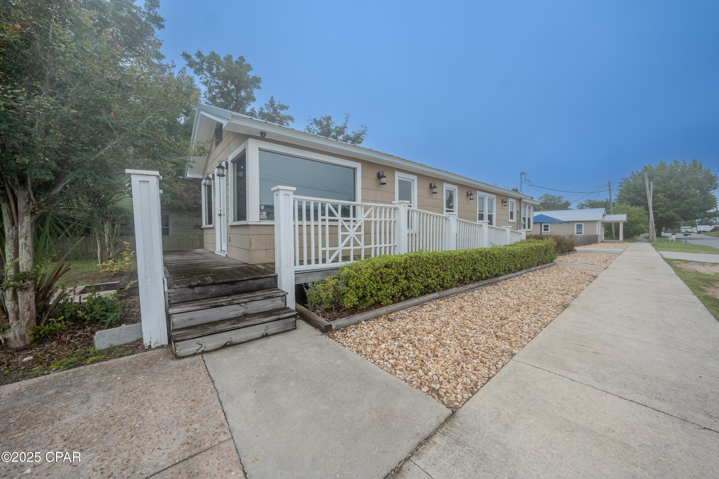 Image 3 For 757 Jenks Avenue