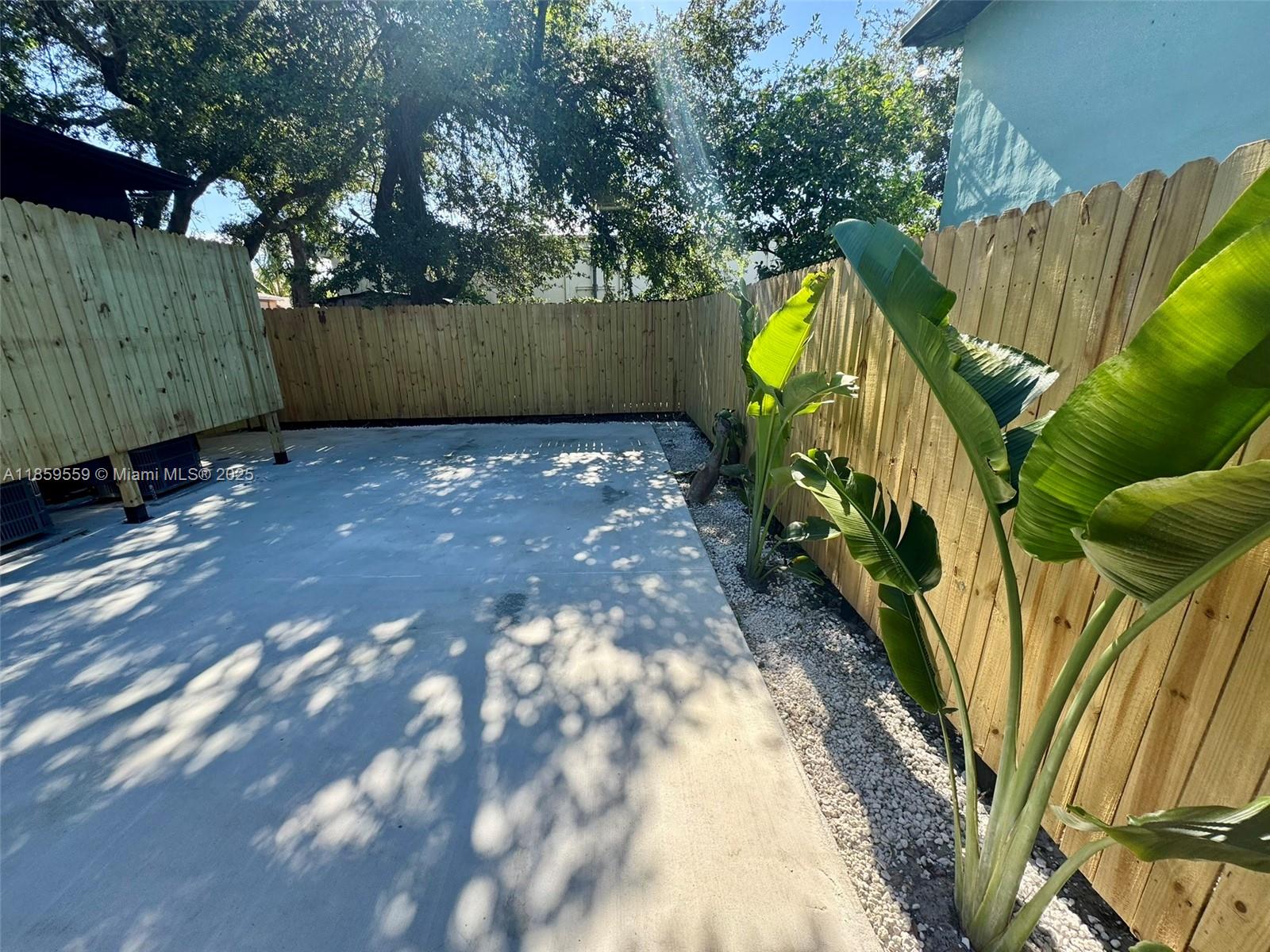 Property photo # 6
