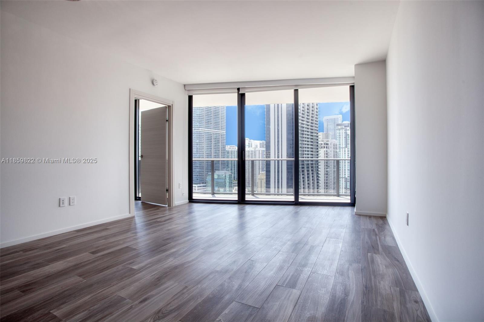 801 S Miami Ave #2903, Miami FL 33130