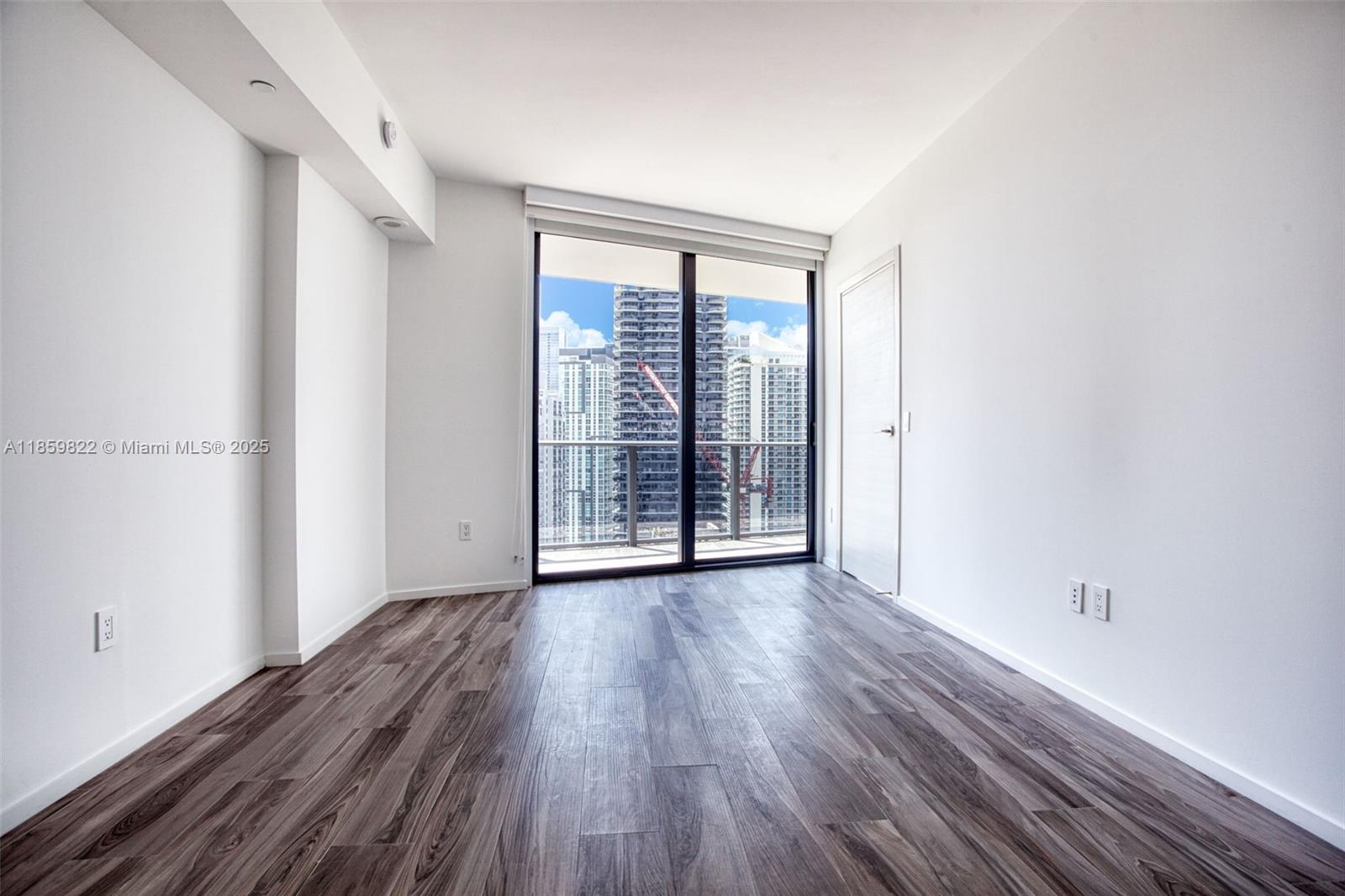 801 S Miami Ave #2903, Miami FL 33130