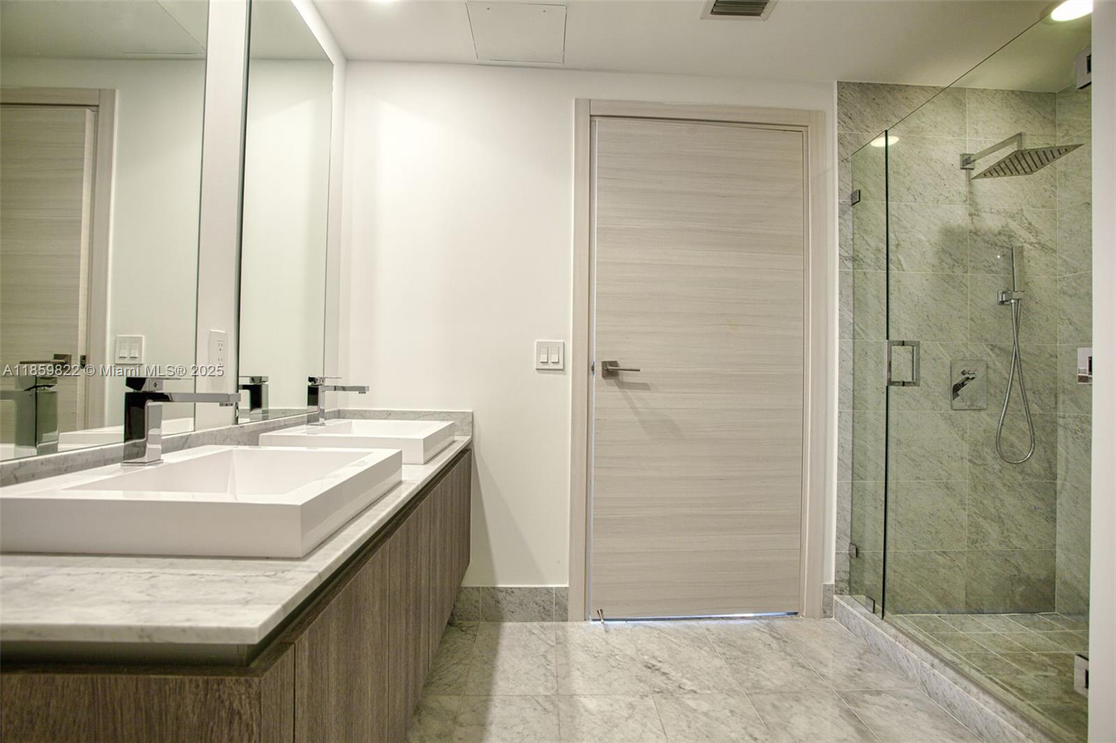 801 S Miami Ave #2903, Miami FL 33130