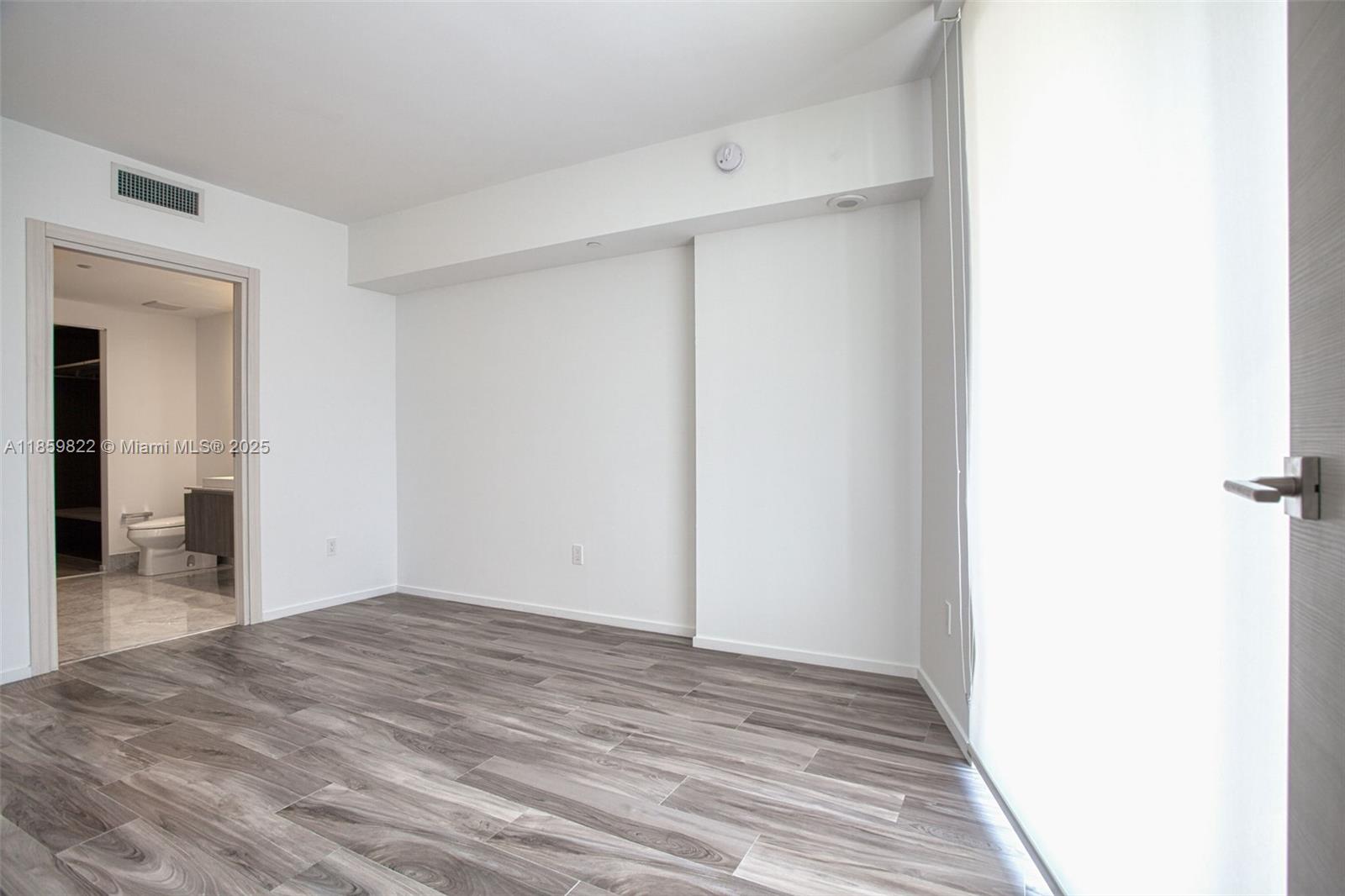 801 S Miami Ave #2903, Miami FL 33130