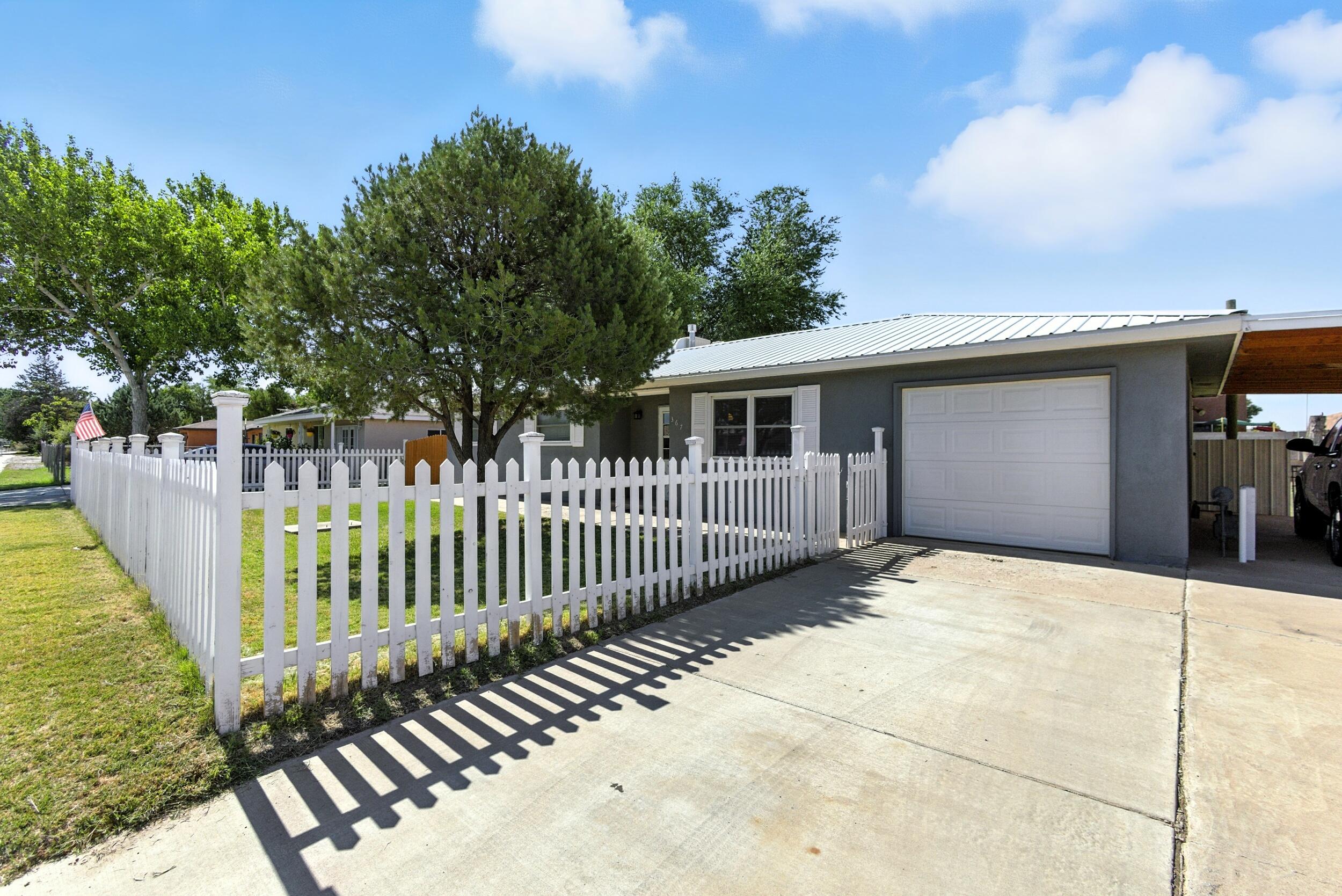 Homes for sale in Los Lunas, NM | 367 Teles St Sw, Los Lunas, NM 87031 | MLS# 1089757