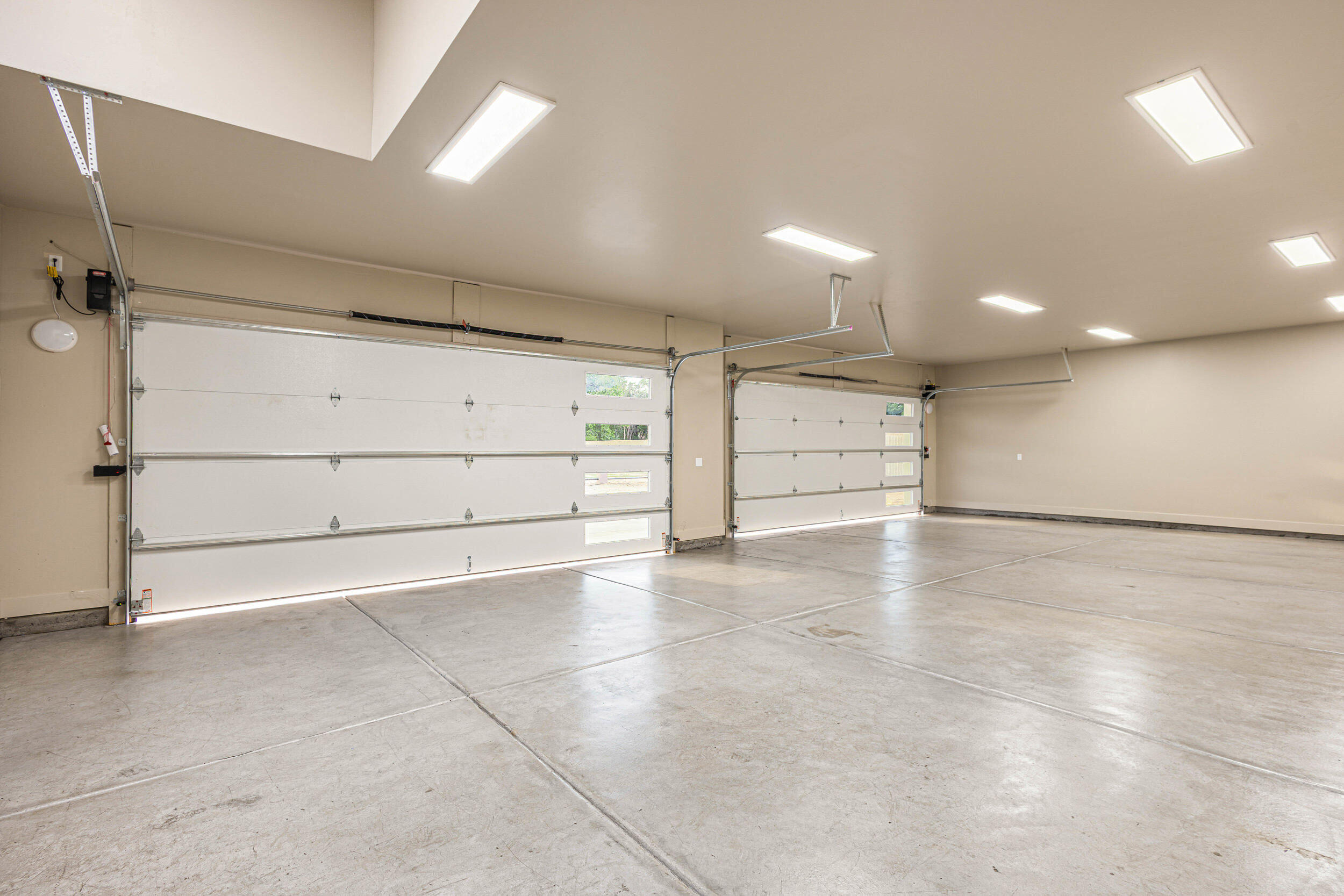 613 VALLE QUERIDO Court NW Garage