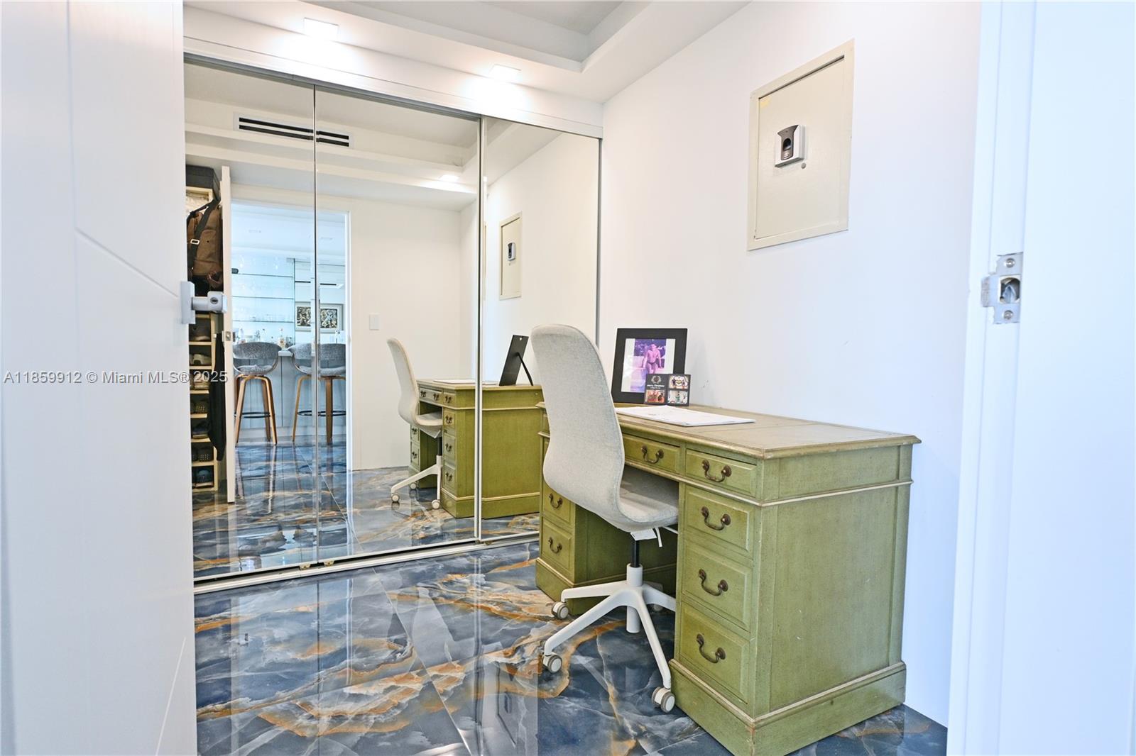 Property photo # 9