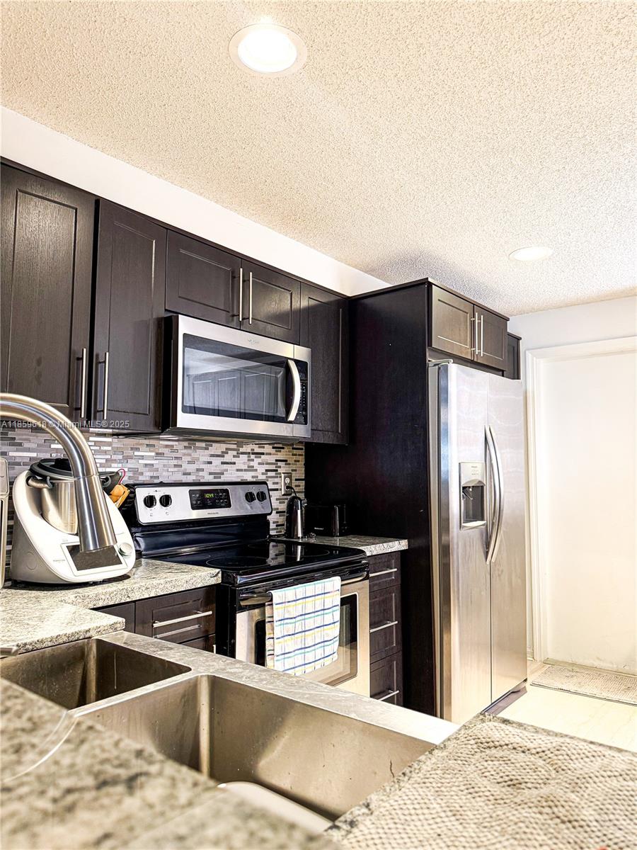 Property photo # 6