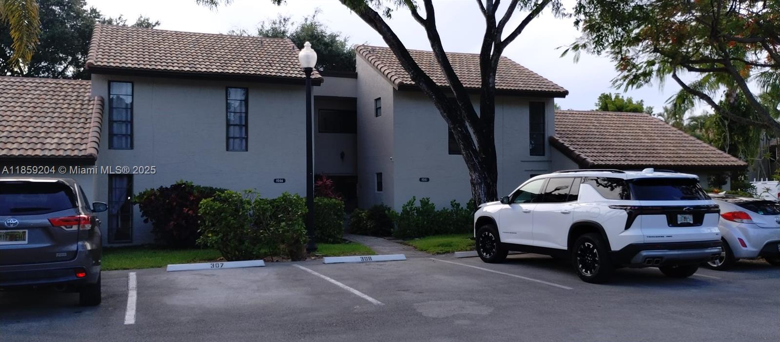 Property photo # 7