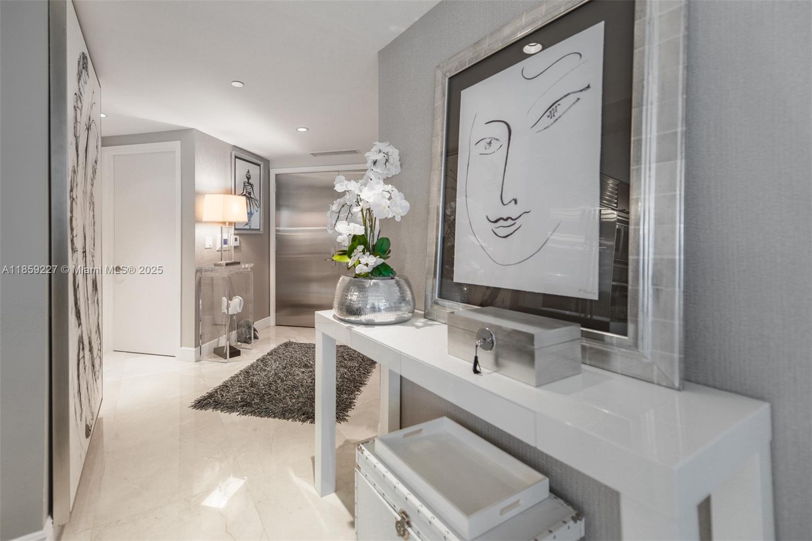 1331 Brickell Bay Dr #811, Miami FL 33131