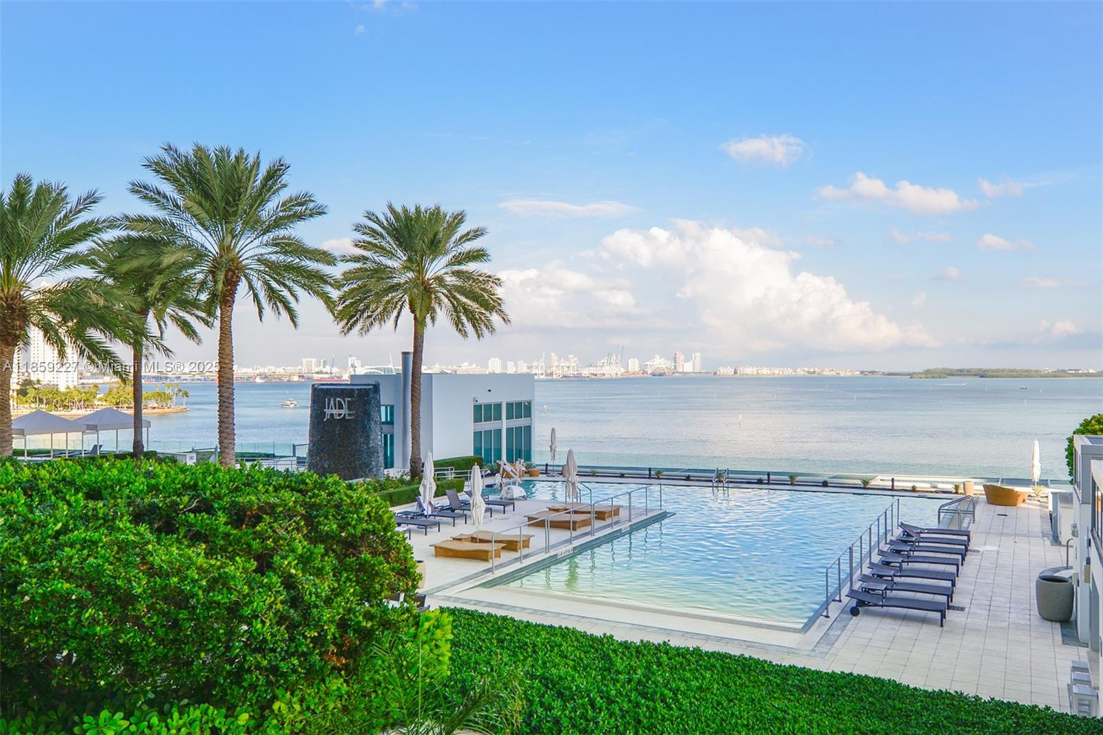 1331 Brickell Bay Dr #811, Miami FL 33131