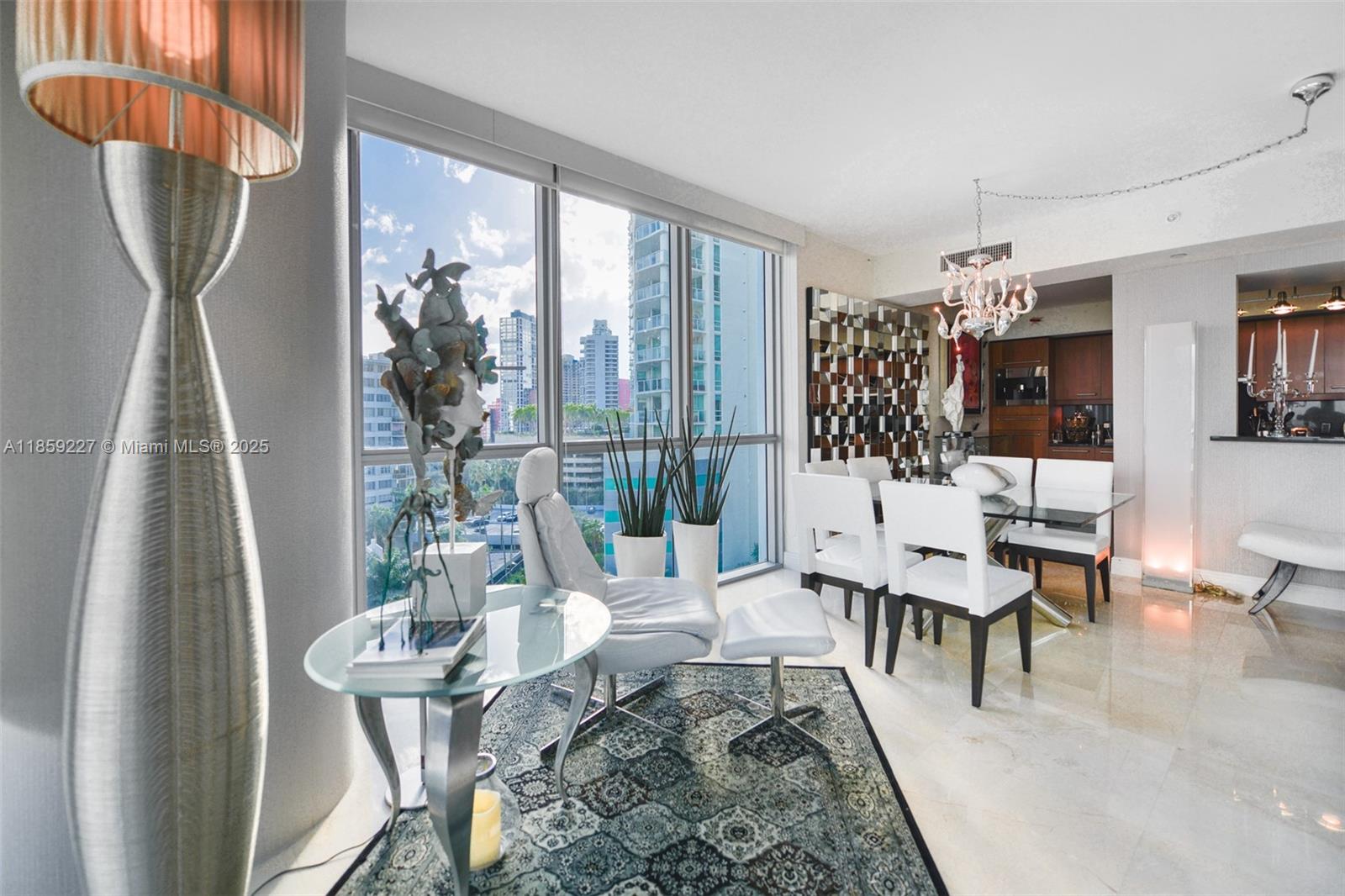 1331 Brickell Bay Dr #811, Miami FL 33131