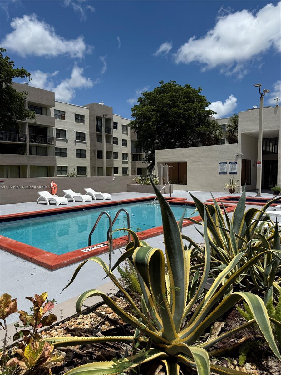 Property photo # 4