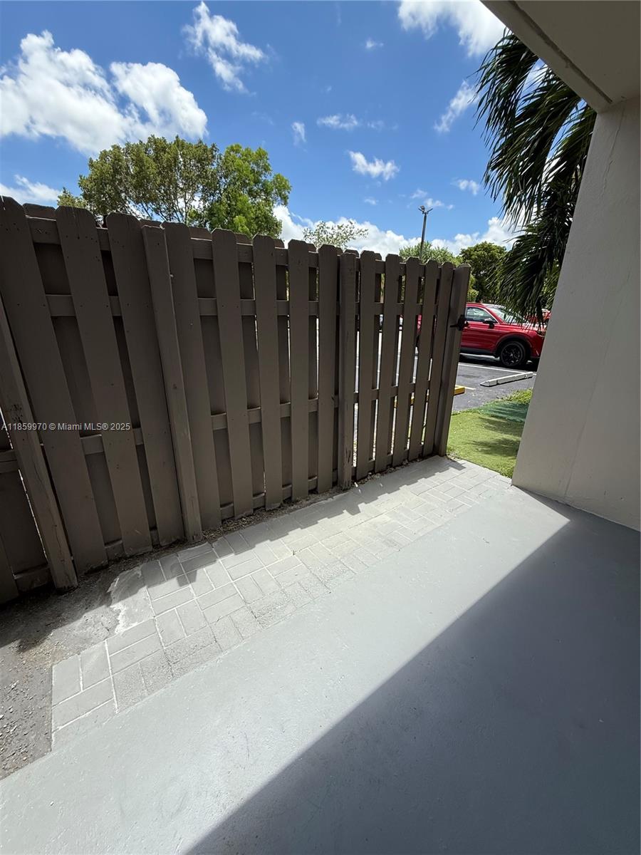 Property photo # 8