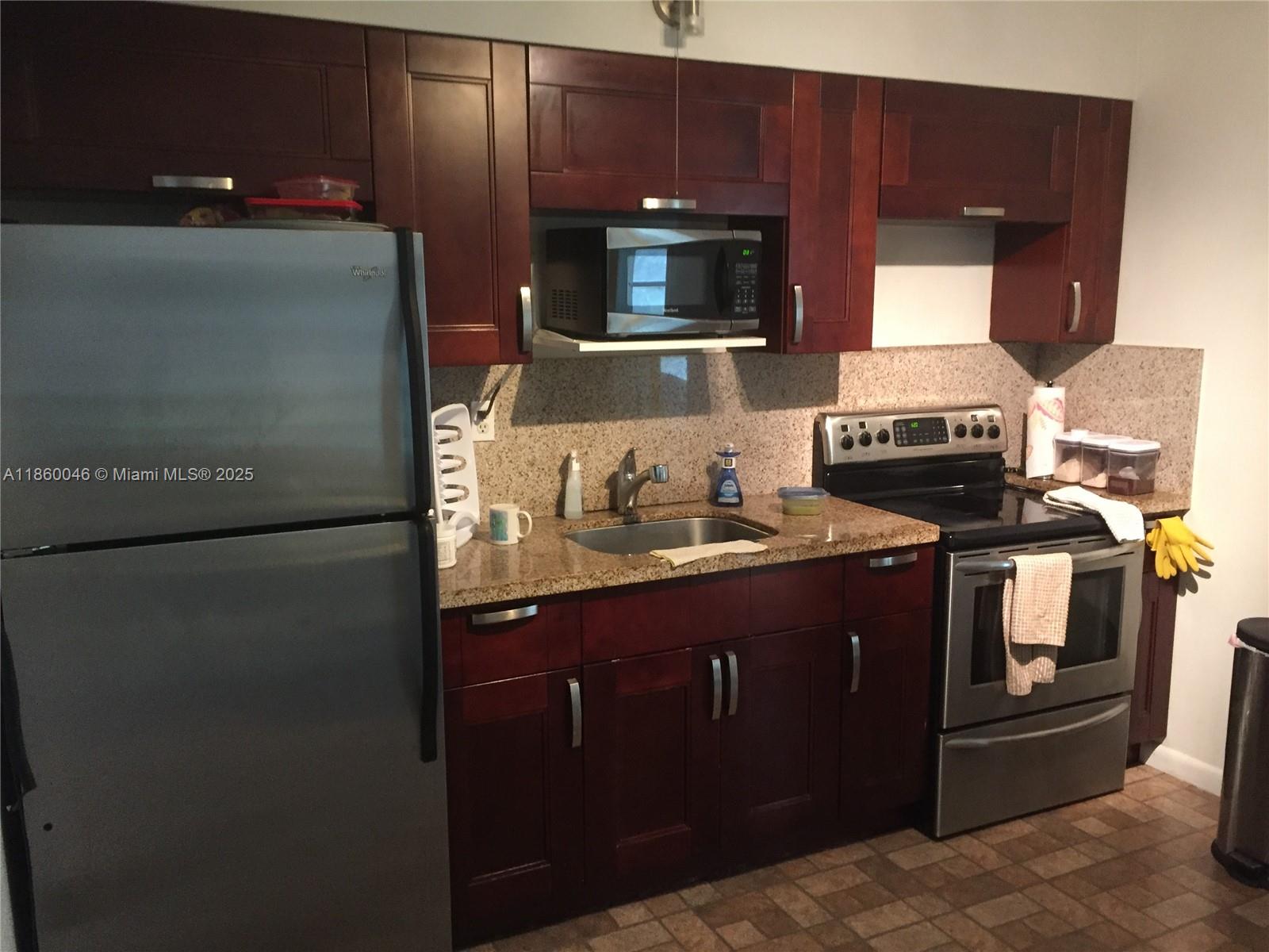 Property photo # 4
