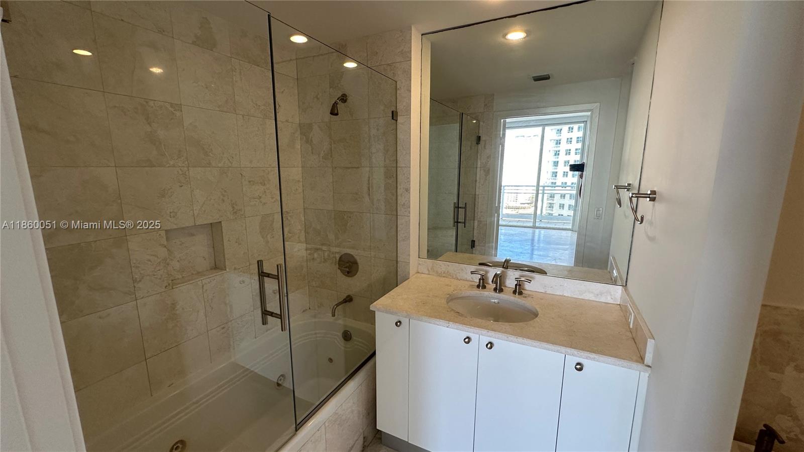 901 Brickell Key Blvd #2001, Miami FL 33131
